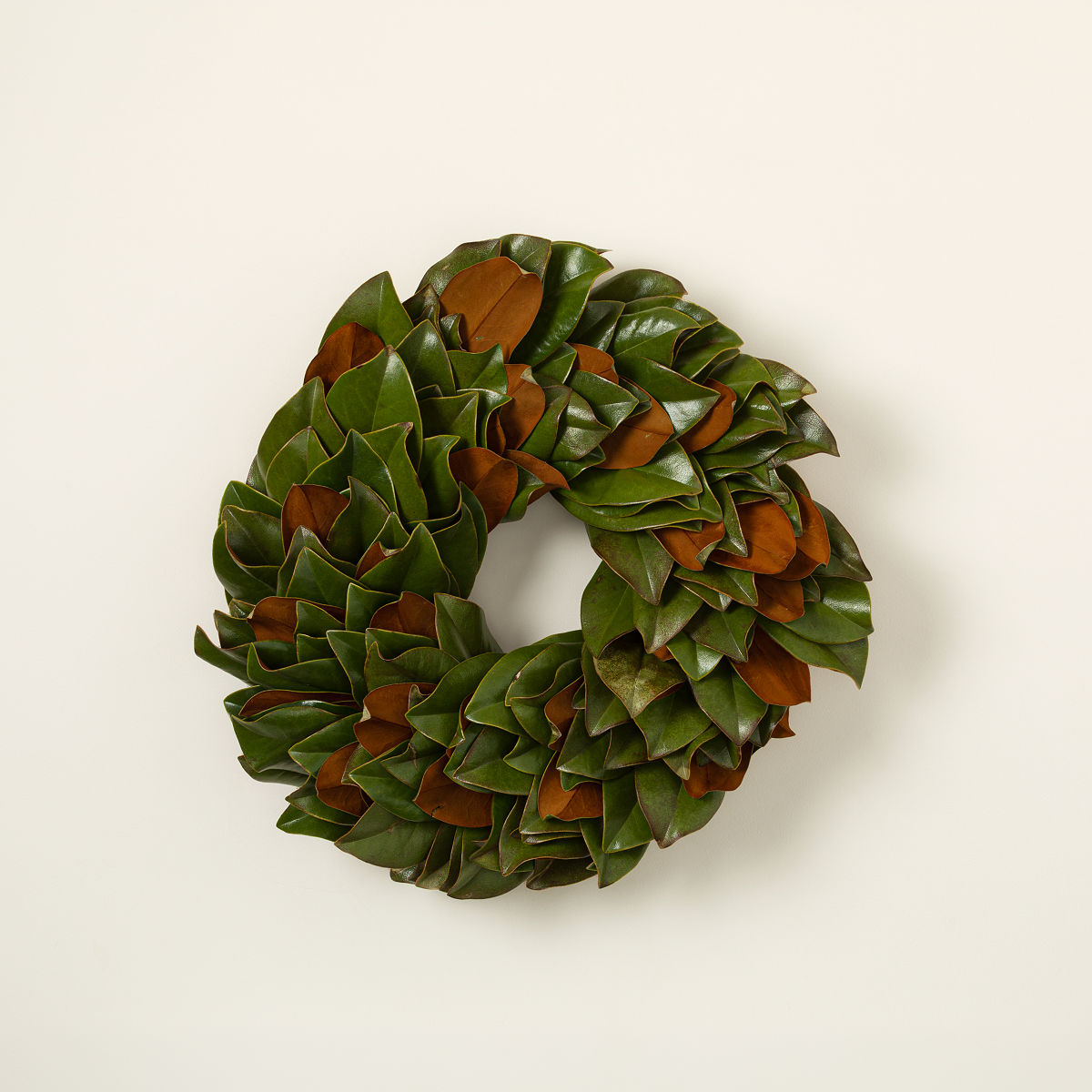 Fresh Magnolia Wreath - 18"