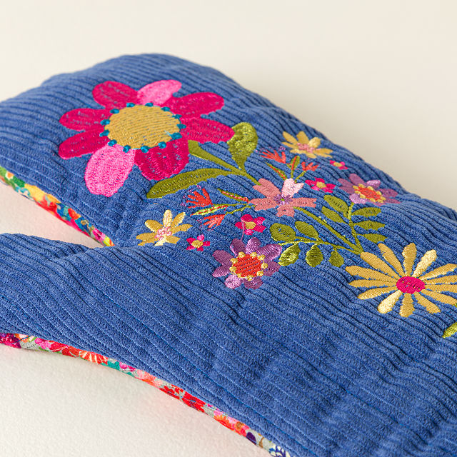 Floral Embroidered Oven Mitt