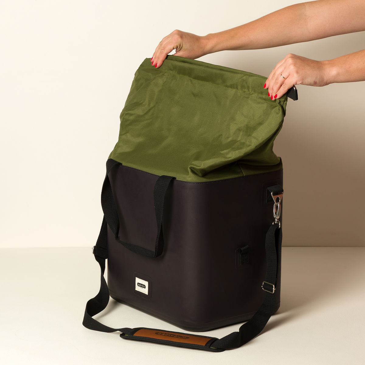 Lightweight Insulated Cooler Bag