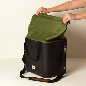 Lightweight Insulated Cooler Bag