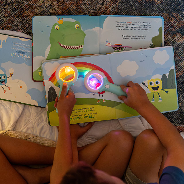 Light Up Library Gift Set with Discovery Wand