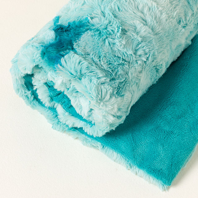 Ocean Air Scented Plush Spa Wrap